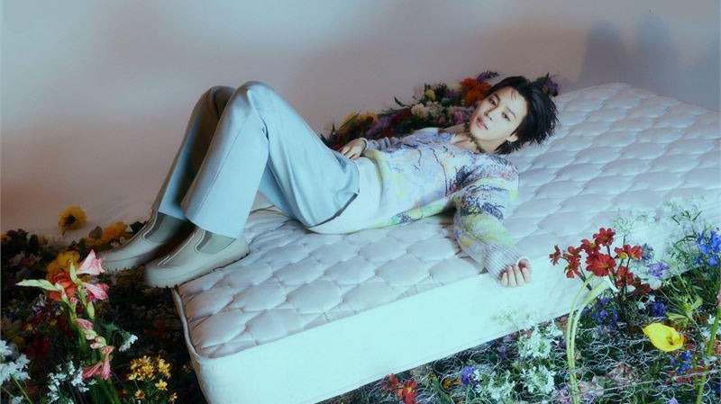 One Jimin (BTS) is drawing attention by adorning the exclusive covers of 5 magazines. 2 Recently, 'Elle Hong Kong' (ELLE HK) reported the news of Jimin's pictorial release and interview, who became the cover artist for the March issue, through the offici