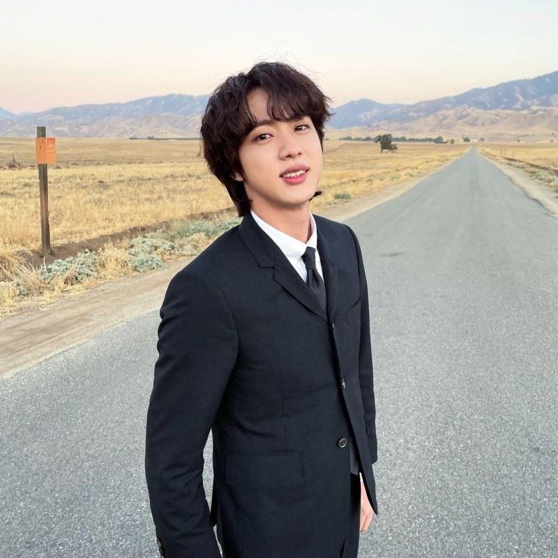 [BTS News] BTS Jin, ‘the most influential influencer in America’ … Popularity that shines even during active enlistment hiatus - Shopping Around the World with Goodsnjoy
